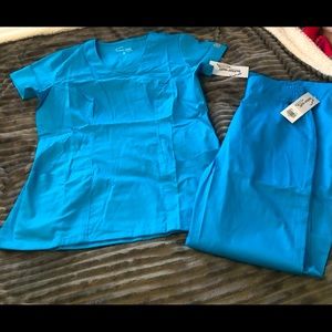 Small scrubs too and bottom.